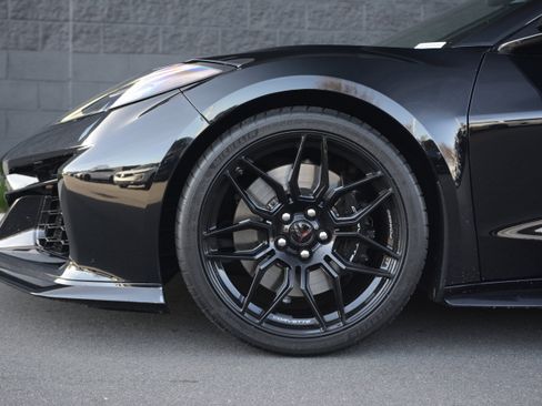 Used 2024 Chevrolet Corvette Z06 image 33