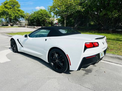 Used 2017 Chevrolet Corvette Stingray Convertible w/ 2LT Preferred Equipment Group RWD image 3