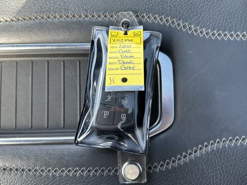Used 2021 GMC Yukon Denali w/ Denali Premium Package image 37