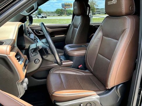 Used 2021 Chevrolet Tahoe High Country image 8