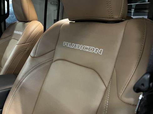 Used 2021 Jeep Gladiator Rubicon image 23