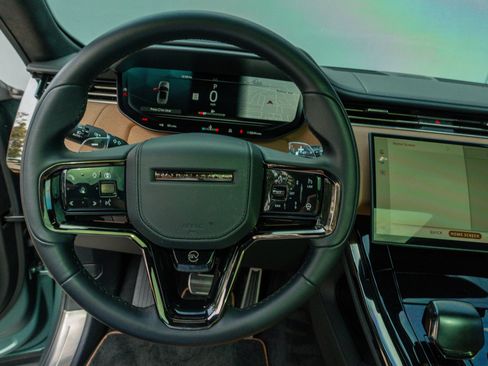 Used 2025 Land Rover Range Rover Sport SV Edition Two image 70