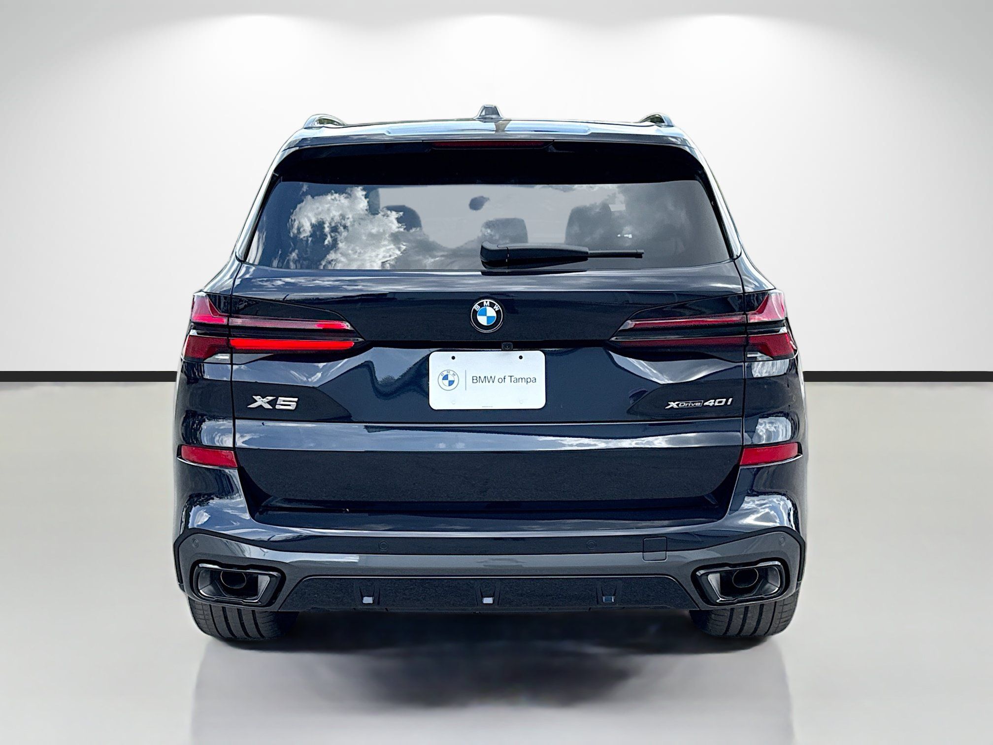 New 2026 BMW X5 xDrive40i w/ M Sport Package AWD/4WD image 4