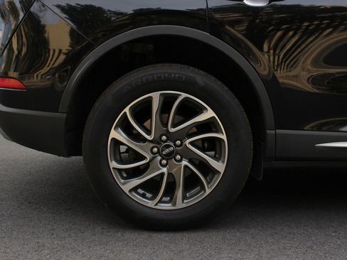 Used 2020 Lincoln Corsair AWD w/ Equipment Group 101A image 5