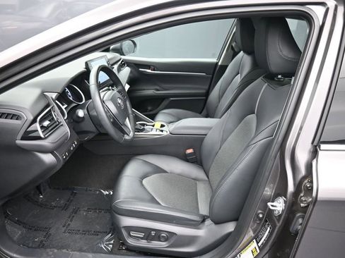 Certified 2023 Toyota Camry XLE w/ Cold Weather Package AWD/4WD image 18
