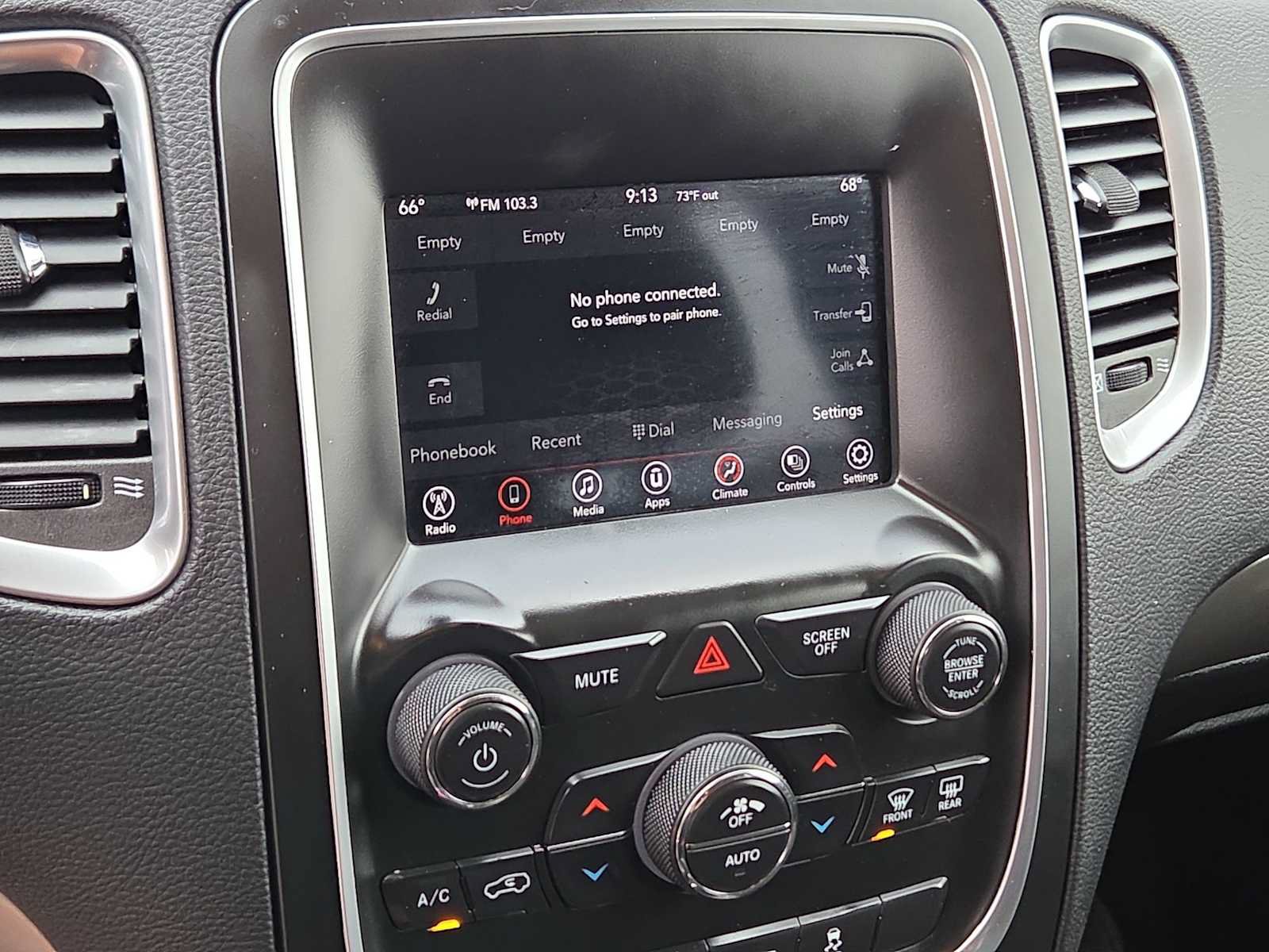 Used 2019 Dodge Durango SXT w/ 3rd Row Seating Group RWD image 24