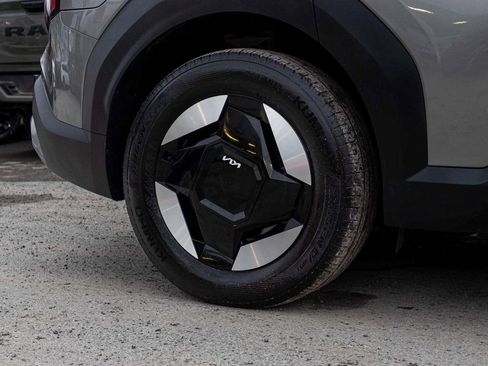 Used 2024 Kia EV9 Wind image 9