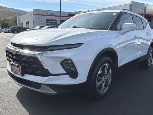 Used 2023 Chevrolet Blazer LT AWD/4WD image 7