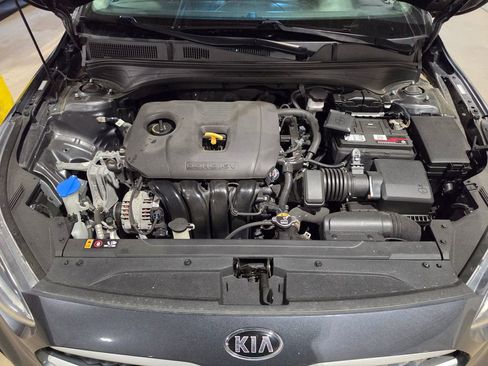 Used 2020 Kia Forte LXS image 9