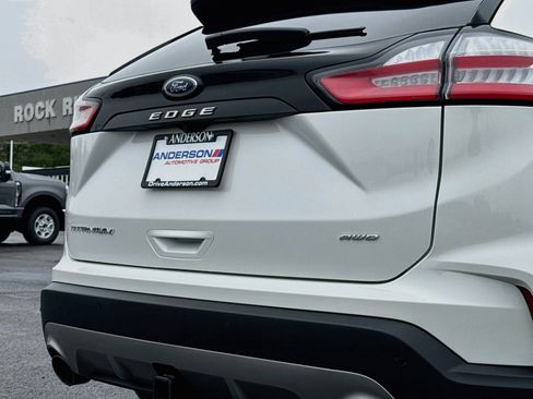 Used 2022 Ford Edge Titanium w/ Equipment Group 301A AWD/4WD image 6