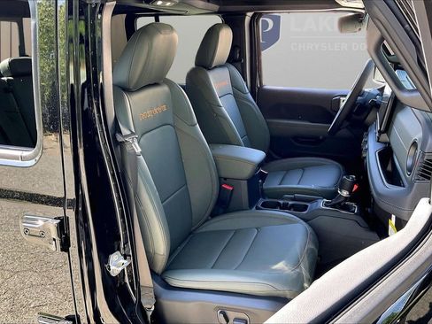 New 2026 Jeep Gladiator Mojave AWD/4WD image 22