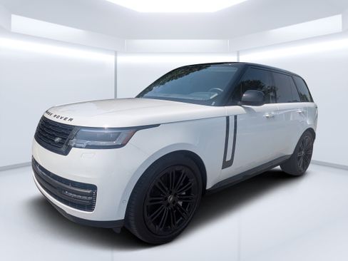 Used 2024 Land Rover Range Rover SE AWD/4WD image 7