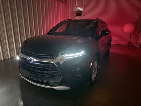 Used 2019 Chevrolet Blazer LT w/ Sound & Technology Package FWD image 8