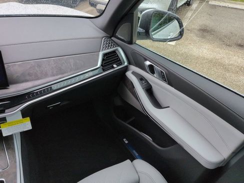 New 2026 BMW X5 sDrive40i w/ Executive Package RWD image 17