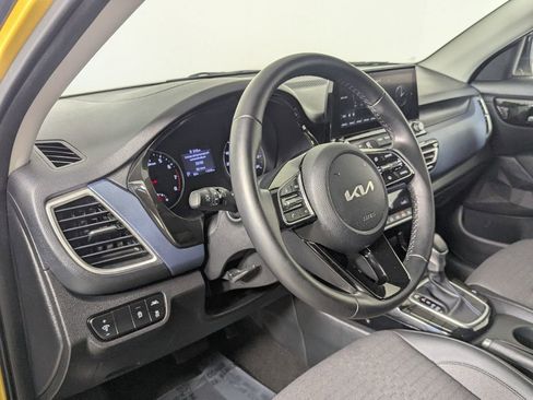 Used 2022 Kia Seltos S image 11