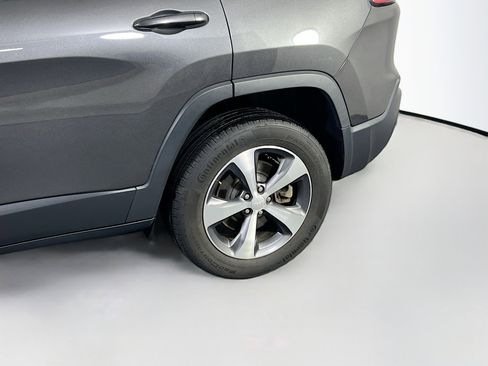 Used 2022 Jeep Cherokee Limited w/ Mopar Interior Package image 29