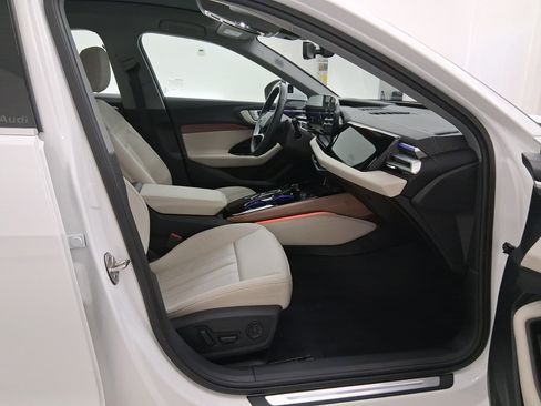 Used 2025 Audi A5 2.0T Premium Plus w/ Premium Plus image 32