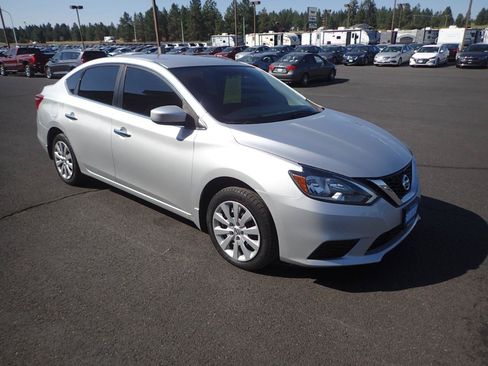 Used 2017 Nissan Sentra S FWD image 7