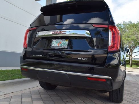 Used 2023 GMC Yukon XL SLT image 19