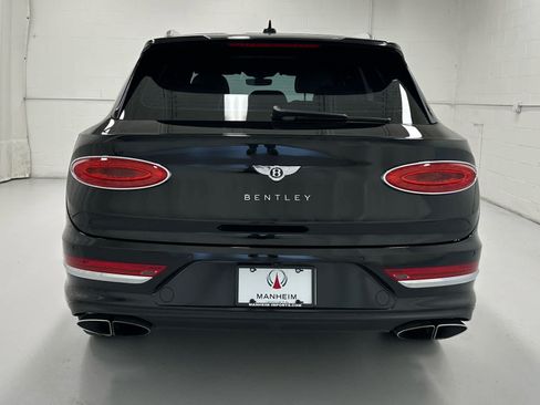 Used 2023 Bentley Bentayga AWD/4WD image 8