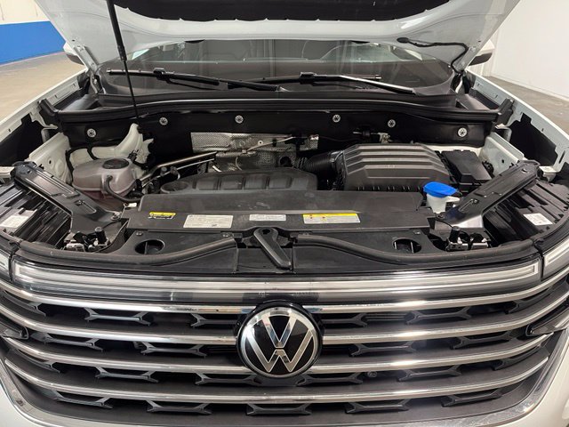 Used 2025 Volkswagen Atlas SE AWD/4WD image 9