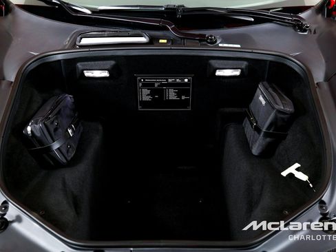 Used 2019 Ferrari 488 Spider RWD image 18