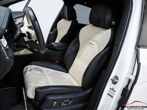 Used 2022 Bentley Bentayga Speed image 37