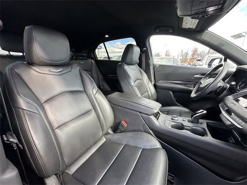 Used 2022 Cadillac XT4 Luxury w/ Cold Weather Package image 34