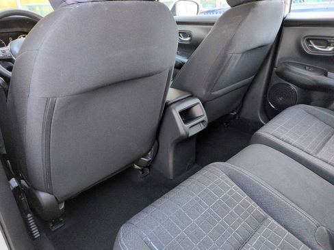 Certified 2024 Honda HR-V LX image 28