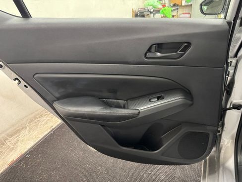 Used 2024 Nissan Altima 2.5 SV image 16