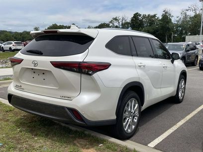Used 2021 Toyota Highlander Limited