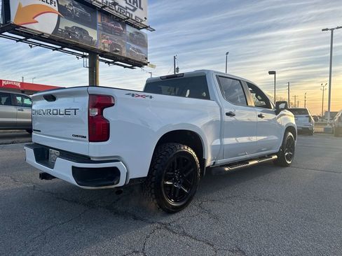 Used 2024 Chevrolet Silverado 1500 Custom w/ Turbomax Blackout Package image 6