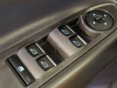 Used 2018 Ford Escape Titanium FWD image 27