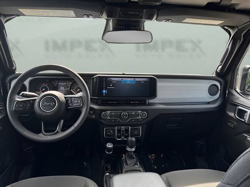Used 2025 Jeep Wrangler Unlimited Sport AWD/4WD image 12