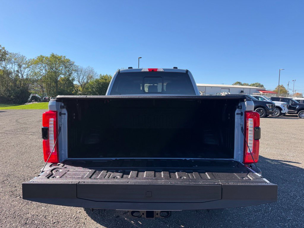 Used 2024 Ford F250 Lariat w/ Black Appearance Package AWD/4WD image 18