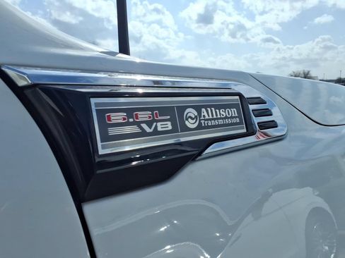 Used 2024 GMC Sierra 2500 Pro w/ Convenience Package AWD/4WD image 21