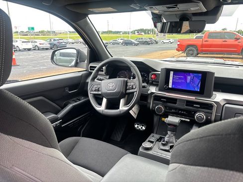New 2026 Toyota 4Runner 2WD image 28