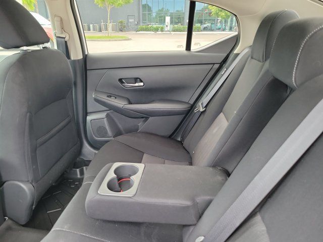 Certified 2022 Nissan Sentra SV FWD image 13