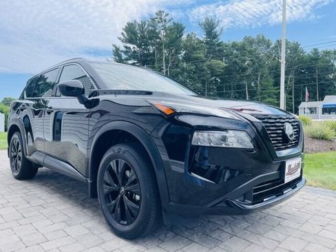Used 2023 Nissan Rogue SV w/ SV Premium B Package AWD/4WD image 3