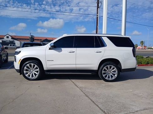 Used 2025 Chevrolet Tahoe Premier RWD image 6