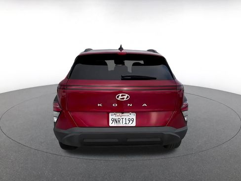 Used 2025 Hyundai Kona SEL image 12