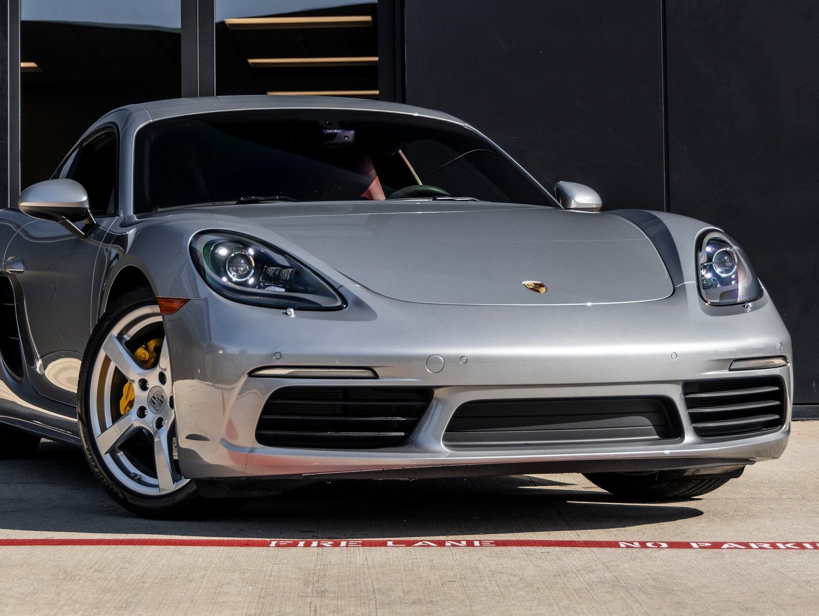 Certified 2019 Porsche 718 Cayman RWD image 9