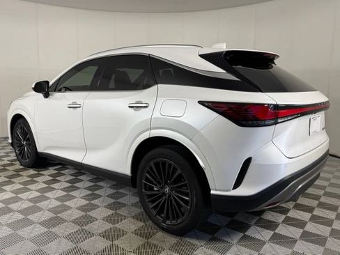 Used 2024 Lexus RX 350 Premium w/ Cold Area Package FWD image 4