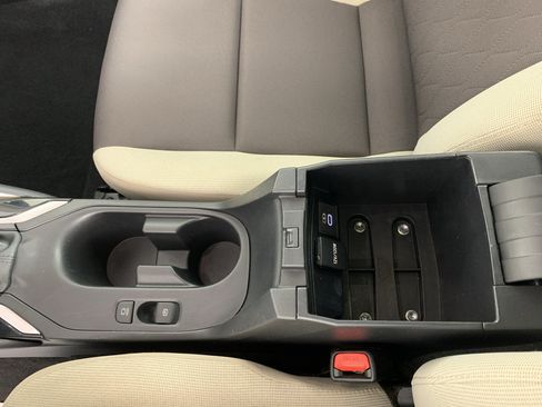 Used 2023 Toyota Corolla LE FWD image 28