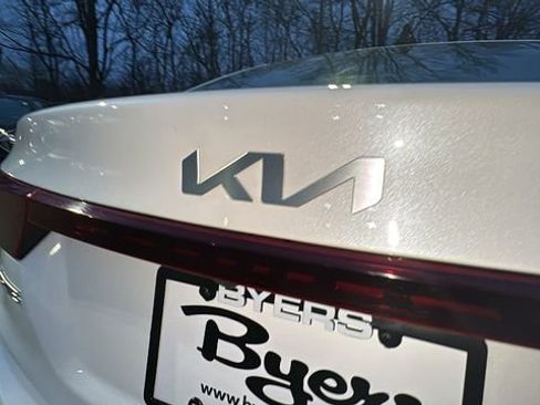 Used 2024 Kia Forte LXS image 33