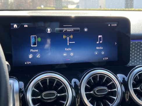 Certified 2025 Mercedes-Benz GLB 250 4MATIC image 24