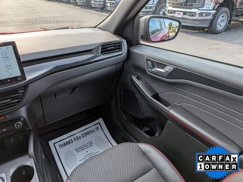 Certified 2023 Ford Escape ST-Line w/ Tech Pack #1 AWD/4WD image 18