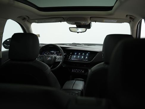 Used 2023 Buick Envision Avenir image 13