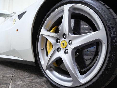 Used 2012 Ferrari FF image 11