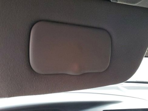 Used 2001 Ford Excursion XLT image 17